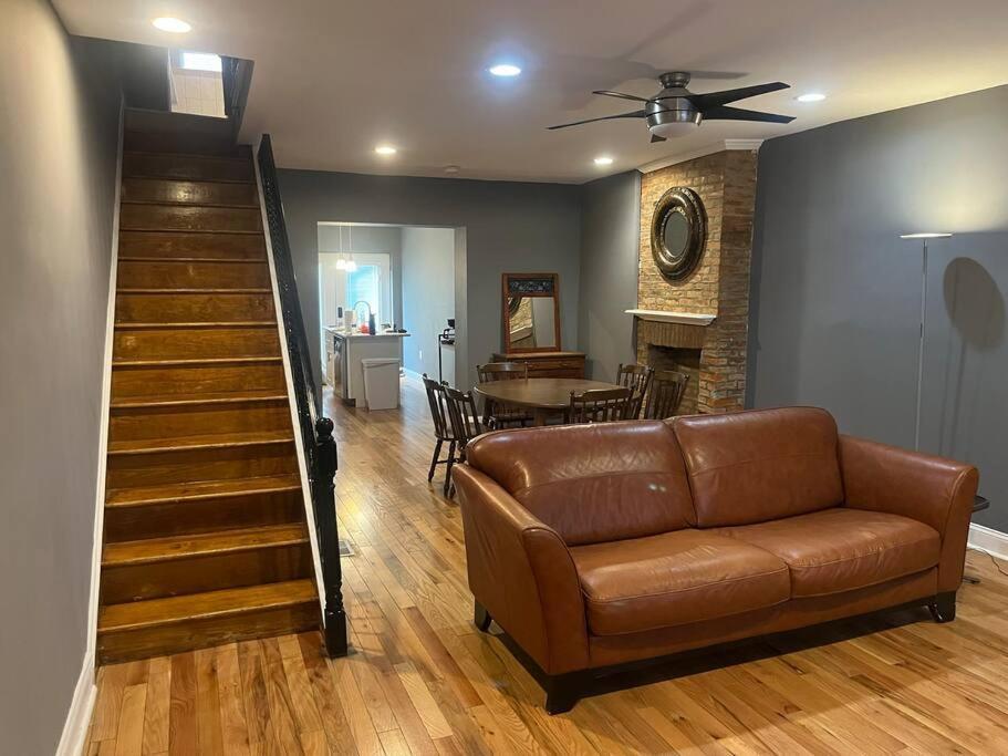 No-frills 3br With 2-car Parking *