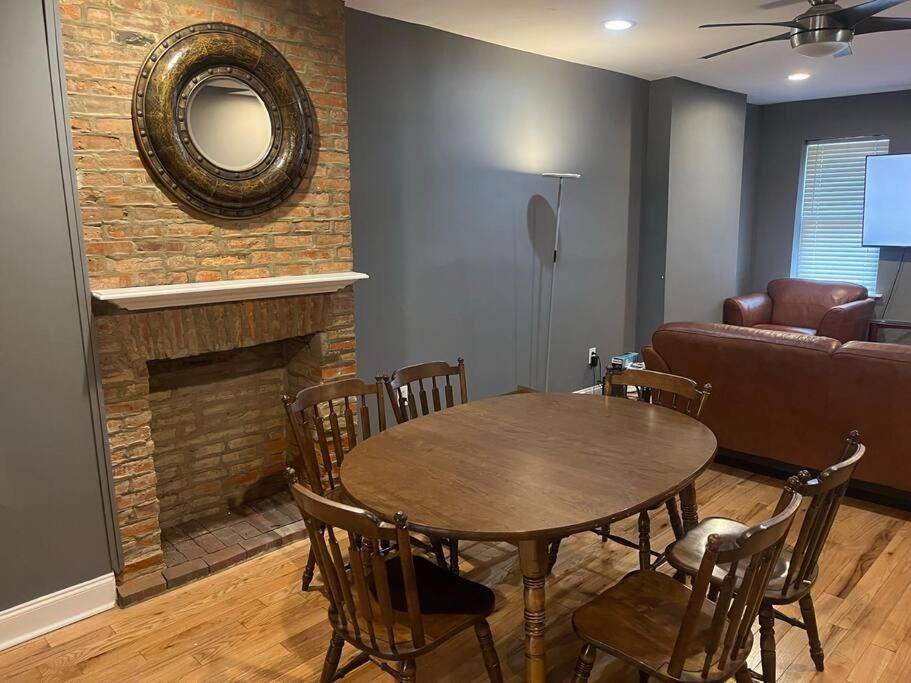 No-frills 3br With 2-car Parking Holiday home
